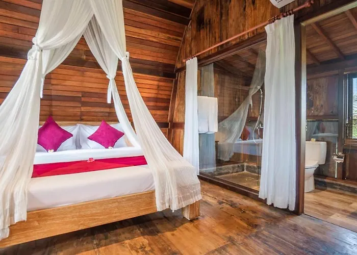 ホテル Gayatri Retreat 4*