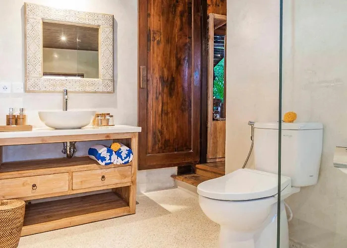 Gayatri Retreat 4*