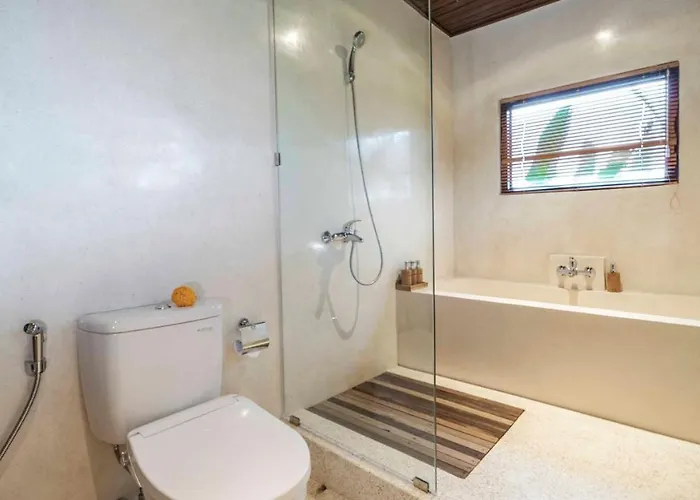 Gayatri Retreat 4*