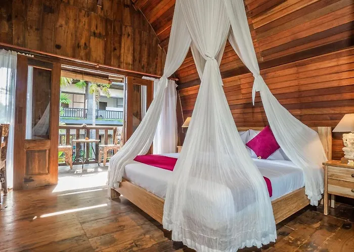 Gayatri Retreat 4*