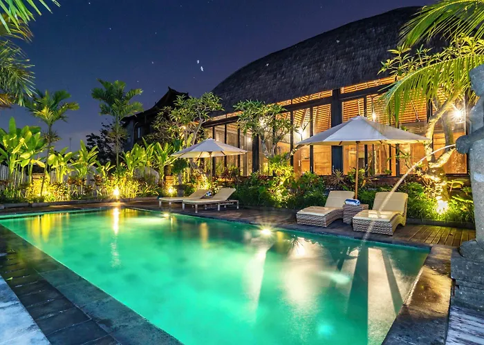 Gayatri Retreat ホテル 4*
