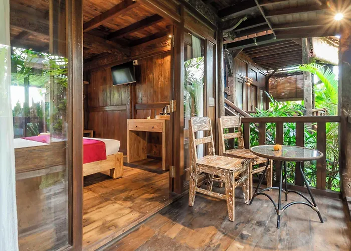 ホテル Gayatri Retreat ウブド
